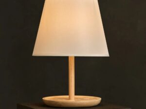 Emily lichtbruine houten lamp met kabel - handgemaakt duurzaam ontwerp voor thuis